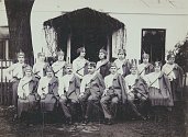 V Sedlištích byla Tělovýchovná jednota Československého Orla založena 9. března 1924 a patřila do 5. okrsku Lašské Kadlčákovy župy se sídlem ve Frýdku. V roce 1925 měla 37 členů, z toho 21 mužů a žen, 8 dorostenců a dorostenek a 8 žáků a žaček. Na počátku