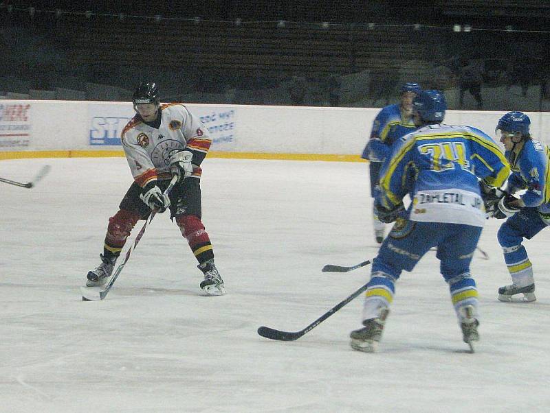 Hokejisté Frýdku-Místku podlehli na domácím ledě soupeři z Břeclavi 1:3.