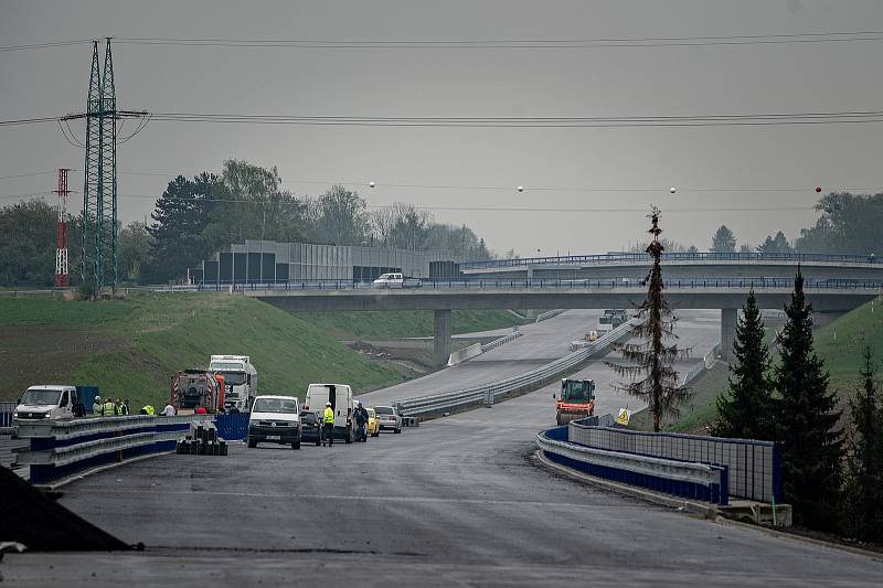 Kontrolní den na stavbě obchvatu s ministrem dopravy a generální ředitel ŘSD, 6. května 2022 ve Frýdku-Místku.