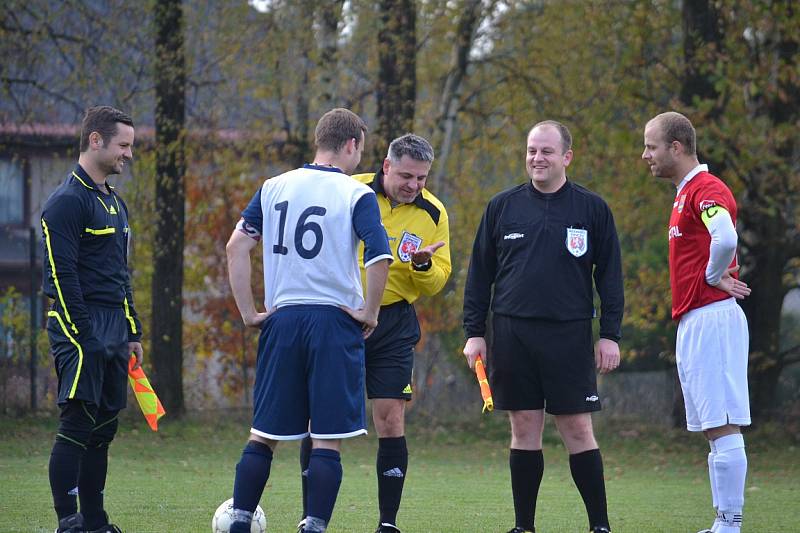 Lídr I. B třídy z Lučiny si na domácím trávníku poradil s Jablunkovem 3:0. 