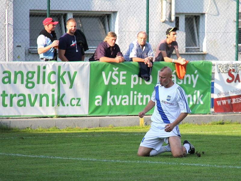 Fotbalisté Frýdku-Místku porazili na svém stadionu druholigového lídra ze Žižkova 1:0, když jedinou branku utkání vstřelil útočník Matúš.