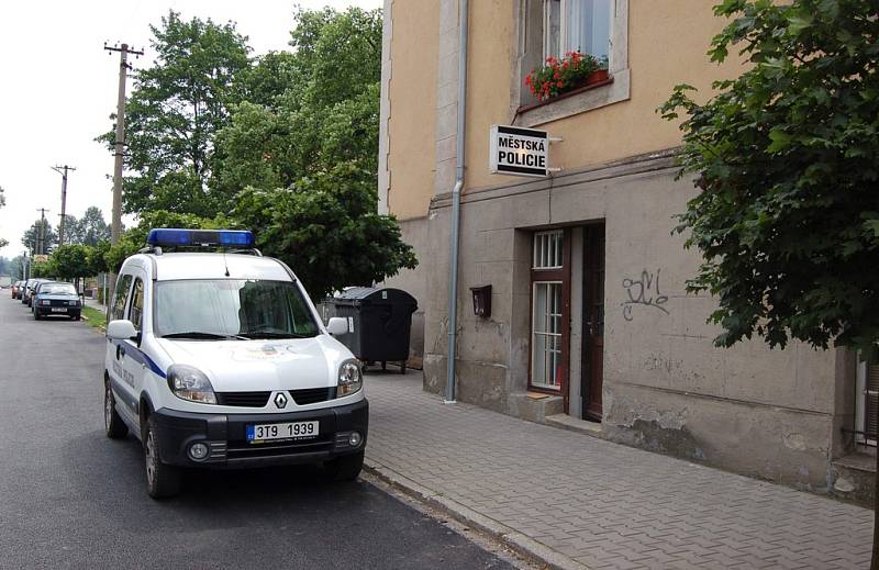 Dva mladé zloděje zadrželi jablunkovští městští policisté. Ilustrační foto. 