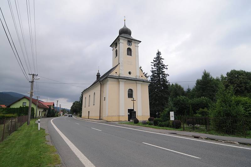 Kostel Nejsvětější Trojice v Ostravici.