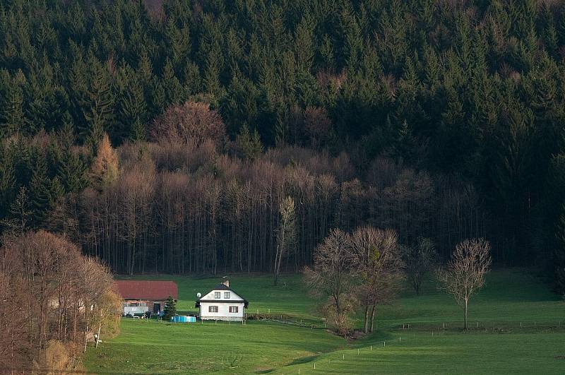 Jaro v Beskydech. Kunčice pod Ondřejníkem. Ilustrační foto.