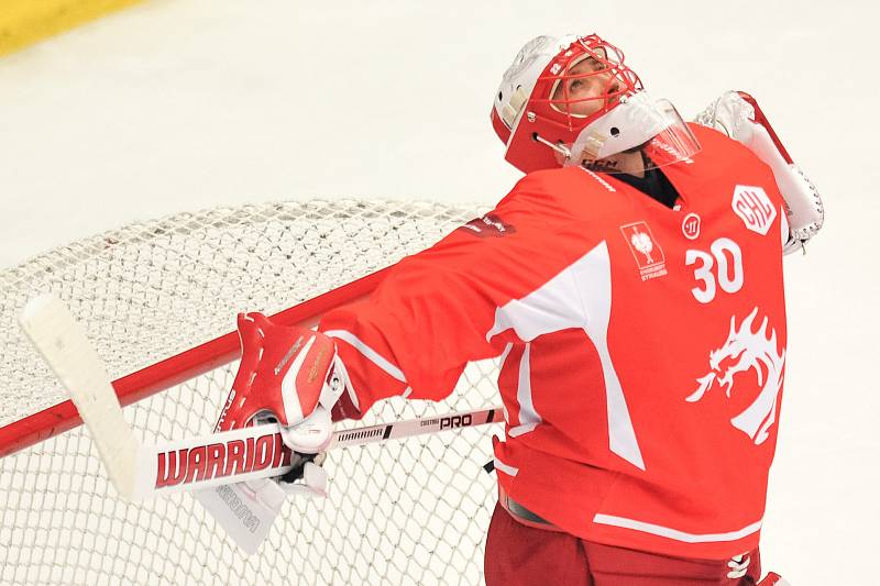 Odvetné utkání osmifinále play off hokejové Ligy mistrů: HC Oceláři Třinec vs. Malmö (Malmo), 7. listopadu v Třinci. Radost Šimon Hrubec.