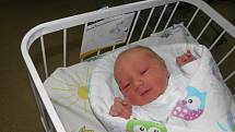 Václav Szkandera se narodil 15. listopadu paní Zdeňce Szkanderové z Třince. Po narození chlapeček vážil 3730 g a měřil 50 cm.
