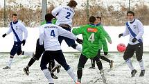 Fotbalisté třetiligového Frýdku-Místku si v prvním letošním přípravném utkání poradili s lídrem krajského přeboru z Petřkovic 6:1.