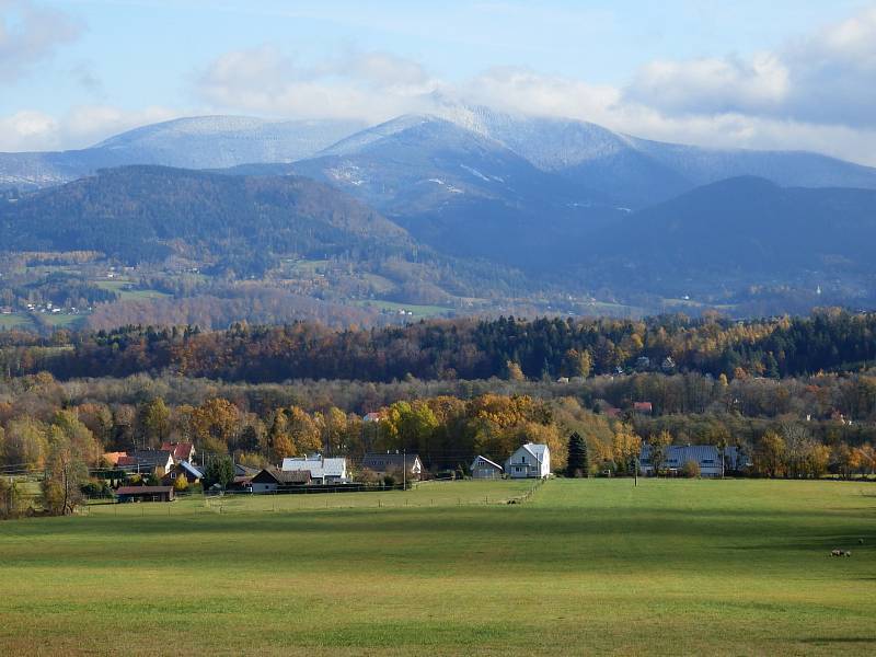 "Po trase" - krásný pohled na pocukrované Beskydy