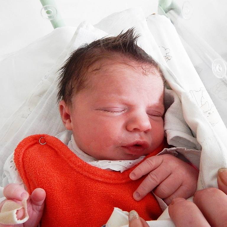 Natálie Kawuloková, Frýdek-Místek, nar. 1. 10., 51 cm, 3,80 kg. Nemocnice Frýdek-Místek. 