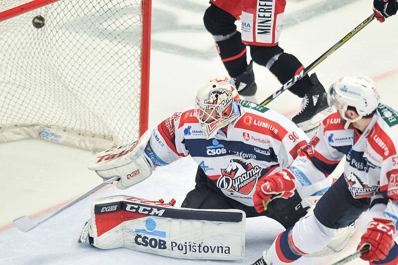 Čtvrtfinále play off hokejové extraligy - 2. zápas: HC Oceláři Třinec - HC Dynamo Pardubice.