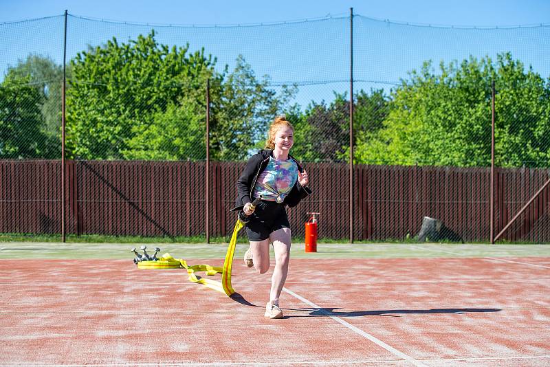 Obec Pazderna na Frýdeckomístecku, 18. května 2022 v obci Pazderná. Děti z hasičského kroužku.