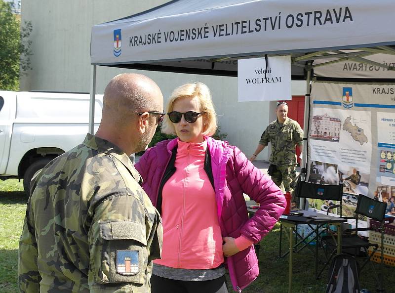 Soutěž Wolfram ve Frýdku-Místku. Krajské vojenské velitelství (KVV) Ostrava po dvouleté pauze zahájilo další ročník soutěže pojmenované po paradesantním druhoválečném výsadku na Morávku.