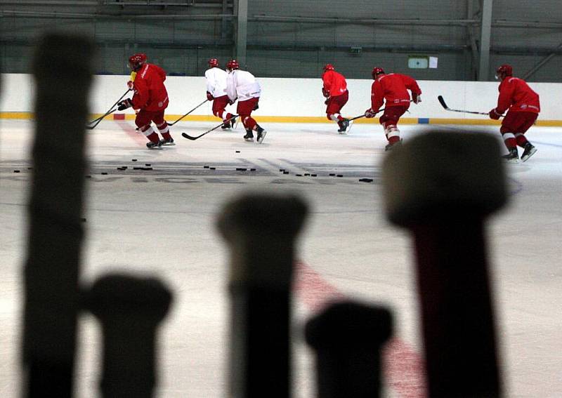 Hokejisté Třince trénovali na ledě.