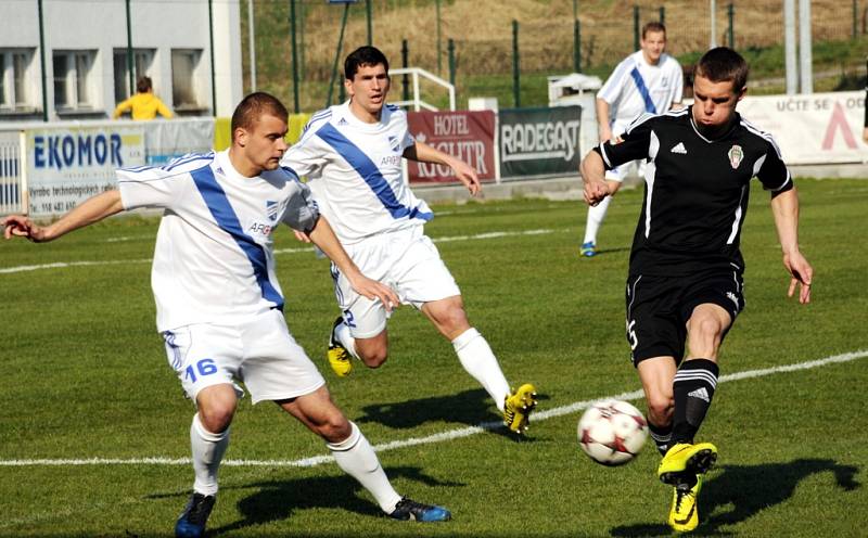 Fotbalisté Frýdku-Místku na domácím hřišti nestačili Žižkovu a podlehli mu 0:2. 