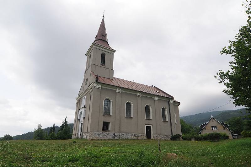 Evangelický kostel v Ostravici.