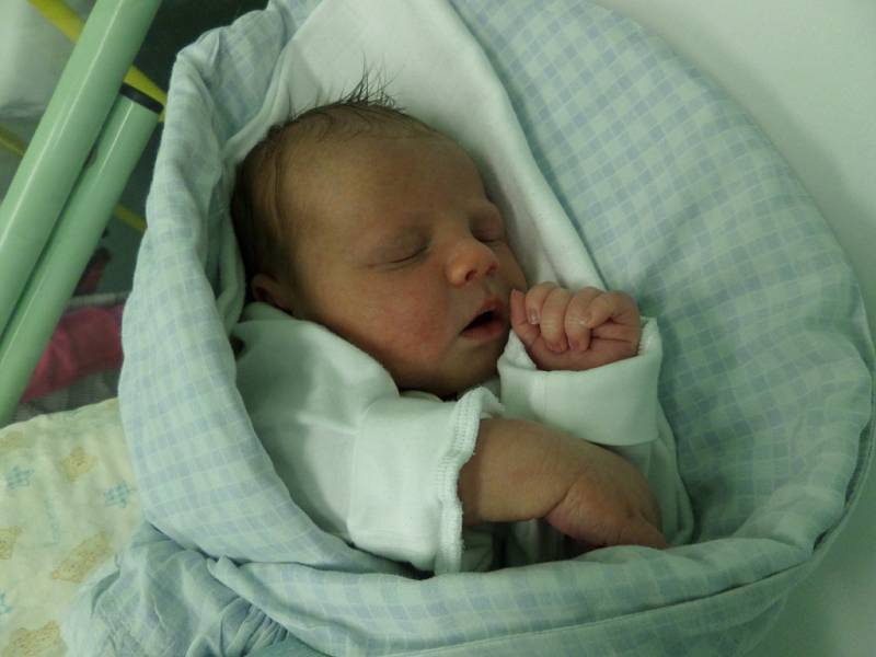 Nicolas Pilch, Třinec - Konská, nar. 24. 10., 48 cm, 3,26 kg, Nemocnice Třinec. 