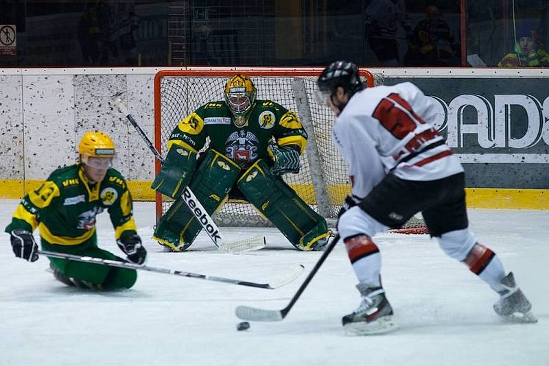 Snímky z utkání HC Frýdek-Místek – VHK Vsetín 2:3 (0:0, 1:1, 1:1 – 0:1) po prodloužení.