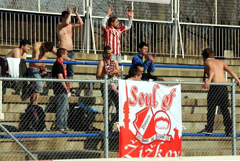 Fotbalisté Frýdku-Místku na domácím hřišti nestačili Žižkovu a podlehli mu 0:2. 