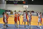 Utkání nejmladších minižákyň U11 mezi BK Frýdek-Místek a Basket Ostrava ze dne 2. února 2012.