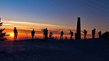 Západ slunce na Lysé hoře v březnu 2022.