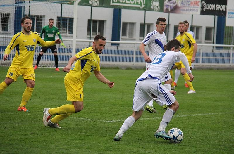 Fotbalisté Frýdku-Místku prohráli v předehrávce 23. kola FNL doma s Varnsdorfem 1:2. 