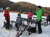 Poslední víkend letošního roku trávili milovníci lyžování na sjezdovce v Řece.