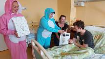Velikonoční návštěva dětského oddělení v třinecké nemocnici.