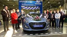 V Nošovicích oficiálně zahájili sériovou výrobu modelu Hyundai i30 nové generace. Vůz byl předtím prezentován pouze ve Frankfurtu a v Praze, k tuzemským dealerům se dostane v únoru.