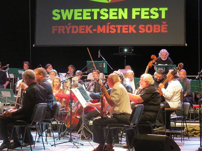 Ve Frýdku-Místku začal slavnostním koncertem symfonického orchestru třináctý ročník Sweetsen festu. 