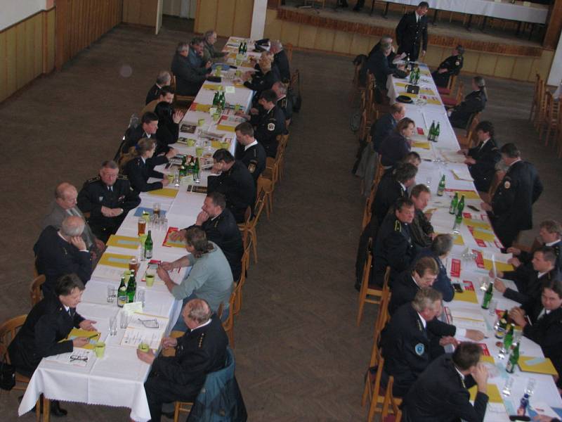 V Nýdku se v sobotu sešli představitelé sborů dobrovolných hasičů z okresu Frýdek-Místek.