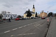 Centrum obce s kostelem sv. Jiří.