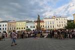 Demonstrace za nezávislou justici a proti vládě na náměstí Svobody ve Frýdku-Místku v úterý 11. června.