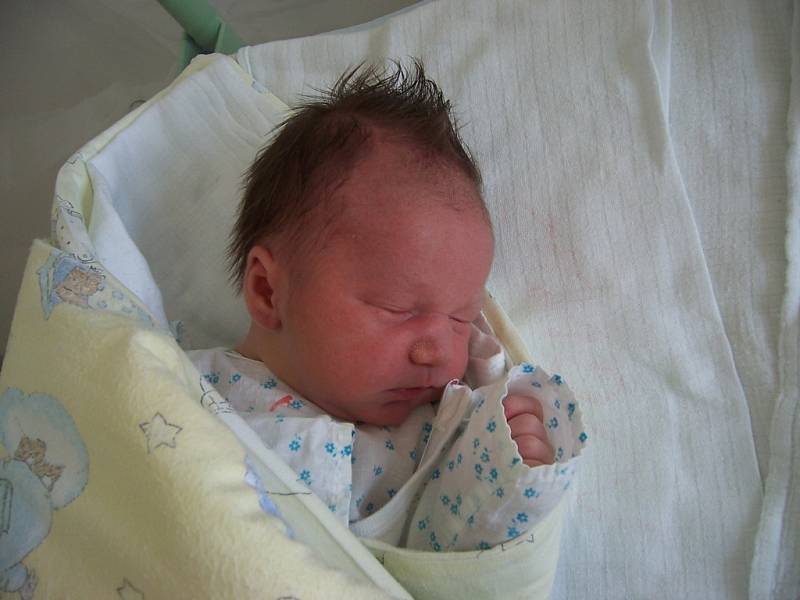 Erik Borák, Frýdlant nad Ostravicí, nar. 05.04., 53 cm, 4,05 kg, nemocnice Frýdek-Místek