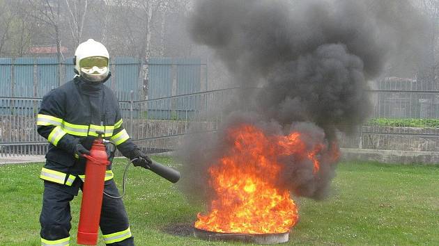 V areálu SOŠ požární ochrany a VOŠ požární ochrany ve Frýdku – Místku se ve středu 13. dubna uskutečnila akce, jejíž cílem bylo přiblížit veřejnosti prostřednictvím médií nelehkou práci hasiče z pohledu výcviku jako přípravy na zásah.