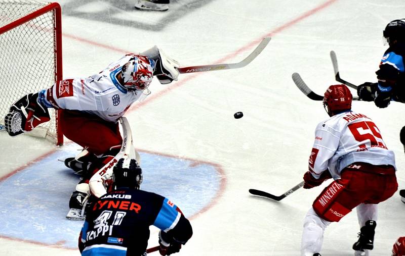 Zápas 7. kola hokejové extraligy Oceláři Třinec - Bílí Tygři Liberec, který se hrál 2. října 2022 ve Werk Areně.