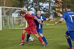 Duel mezi Brušperkem (modré dresy) a hosty z Vratimova skončil výhrou soupeře 2:3. 