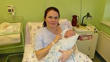 Dorota Kaszper se synem Janem, prvním miminkem roku 2013 v Nemocnici Třinec.