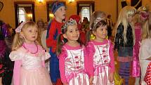 Karneval pro děti hostil v neděli odpoledne Národní dům ve Frýdku-Místku. 