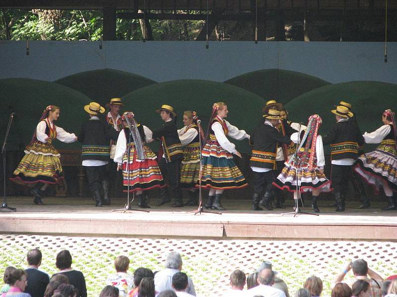 Mezinárodní folklorní setkání Gorolski święto hostil tradičně Jablunkov. V pořadí 63. ročníku akce přálo počasí, do města se během třídenní akce sjely tisíce lidí.