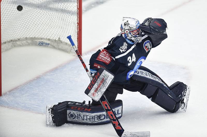 Oceláři (v bílém) vs. Plzeň.