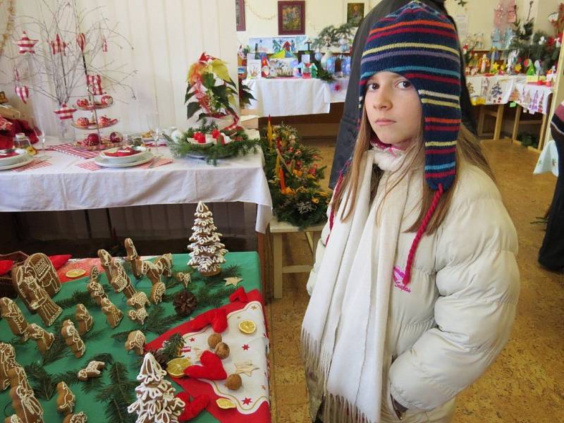 Tradiční vánoční výstava začala v sobotu 8. prosince v Morávce. Třídenní akci pravidelně pořádají místní zahrádkáři.