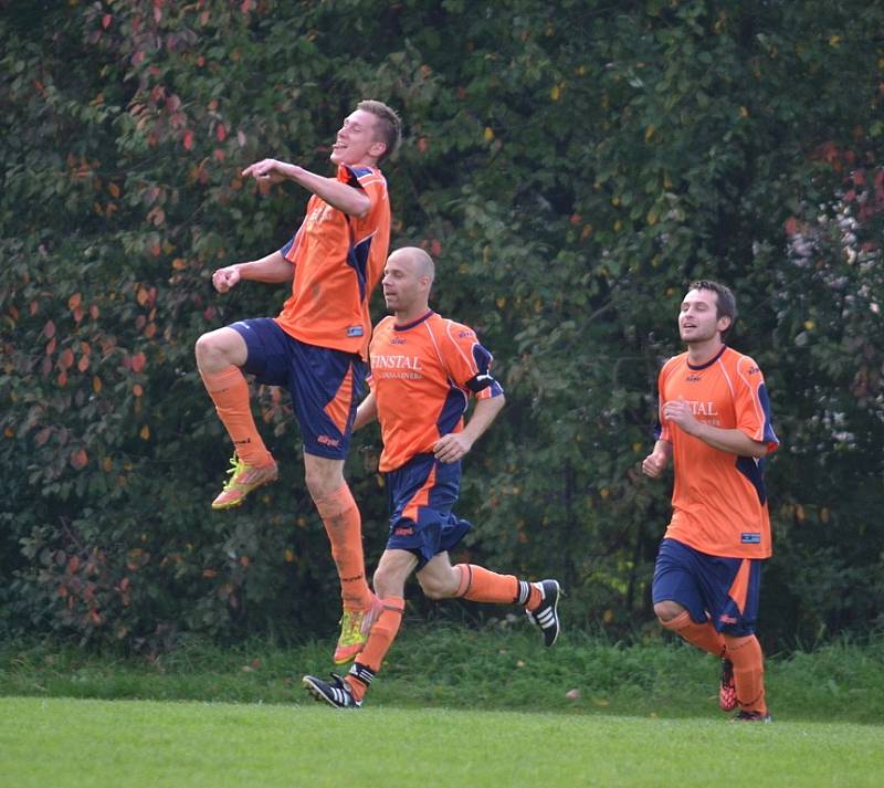 Fotbalisté Lučiny si na domácím trávníku poradili s Horní Suchou 2:0. 