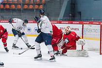 Hokejisté Frýdku-Místku zvítězili ve středečním utkání 51. kola Chance ligy na ledě Litoměřic 5:3 a jsou zachráněni.