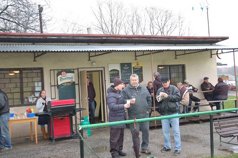 Závěr podzimu fotbalstům Dobratic nevyšel. Nováček I. A třídy prohrál na hřišti albrechtického Baníku 1:4. 