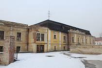 Zpustlá část zámeckého areálu v Paskově se promění v seniorské bydlení.
