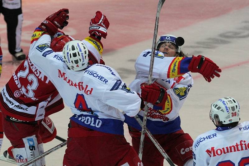 Oceláři včera přerušili nelichotivou bilanci a po dvou dlouhých letech se mohli zase těšit z vítězství.