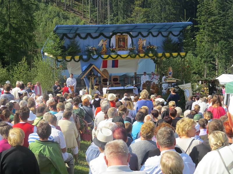 Pouť na Trojmezí spojila v sobotu věřící České republiky, Slovenska a Polska.