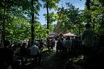 První bohoslužba v replice požárem zničeného dřevěného kostela Božího těla v Třinci-Gutech se konala v neděli 6. června 2021.
