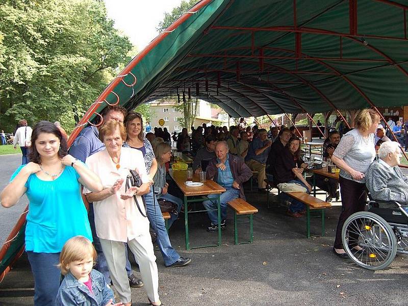 V Bruzovicích slavnostně otevřeli v sobotu 13. srpna nový společensko-sportovní areál.