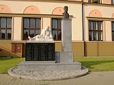 Pomník padlých a T.G. Masaryka.